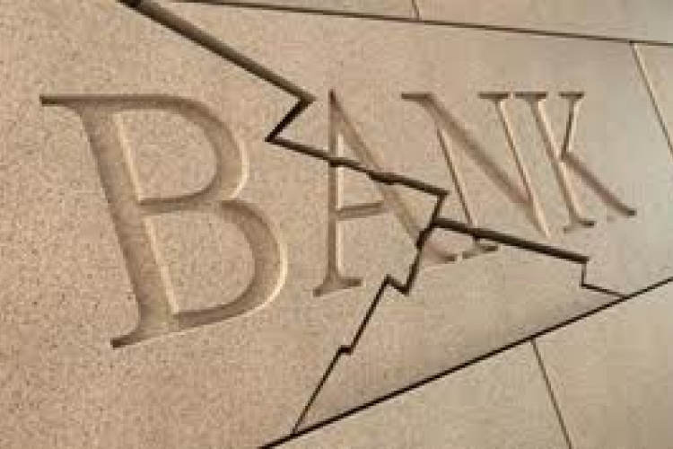 Már harcolnak a bankok a devizahitelesekért