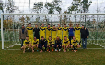 A dobogó környékére is odaérhettek volna