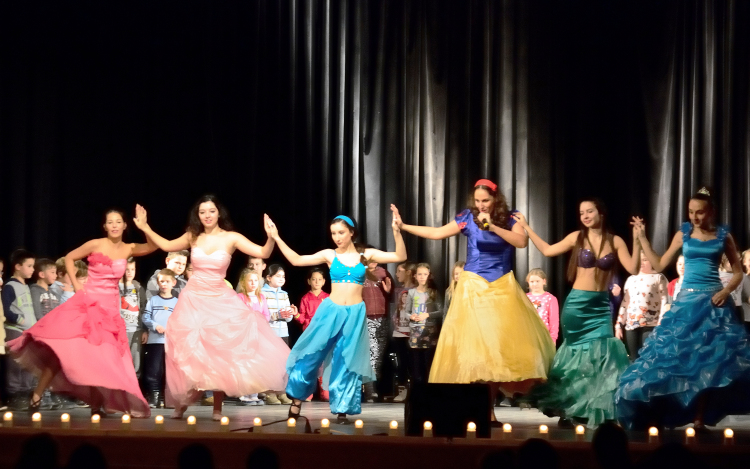 Példaadásként szerveztek közönségtalálkozót