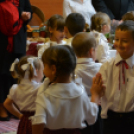 Delfin és Süni csoport műsora a közfoglalkoztatási konferencián