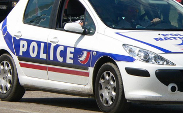 Katonákat próbáltak meg elgázolni Franciaországban