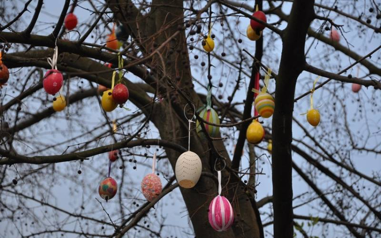 Idén is lesz tojásfa díszítés