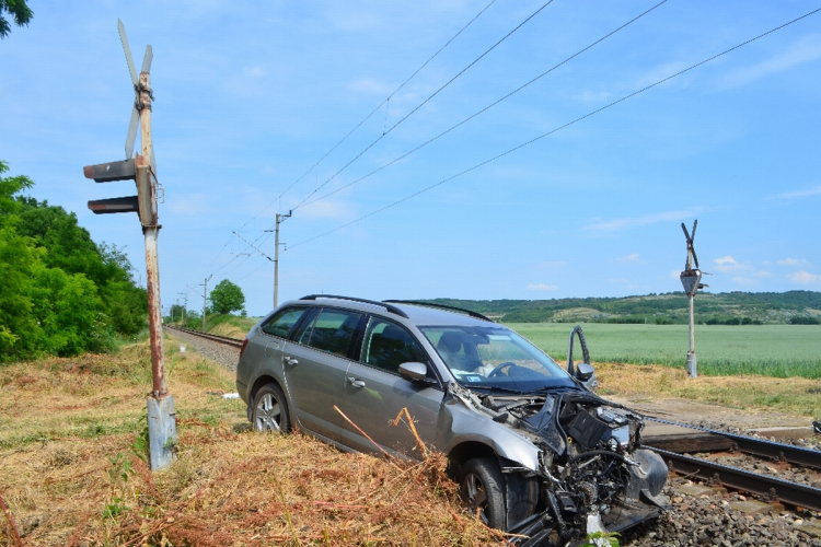 Vasúti baleset történt Tolnanémedi közelében