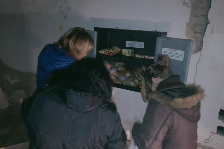 Iregszemcsén is van már Enni adok doboz