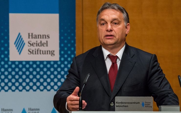 Orbán Münchenben: Amerika nyomás alatt tartja Magyarországot a Déli Áramlat és a paksi bővítés miatt