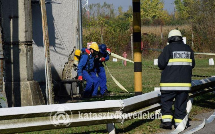 Két utca lakóit kellett kimenekíteni – gyakorlatot tartottak Pincehelyen