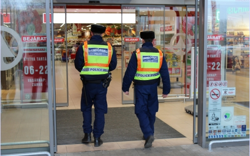 Biztonság az ünnepek előtt Tolnában