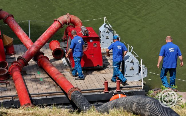 Hubai Imre: ezer vízügyi szakember dolgozik az aszály elleni küzdelemben