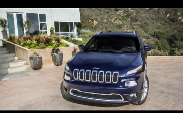 Hivatalos: az új Jeep Cherokee megmutatja magát