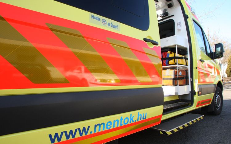 Közúti baleset Tamási és Kocsola között