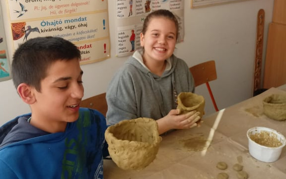 Fecskefészkeket készítettek a diákok