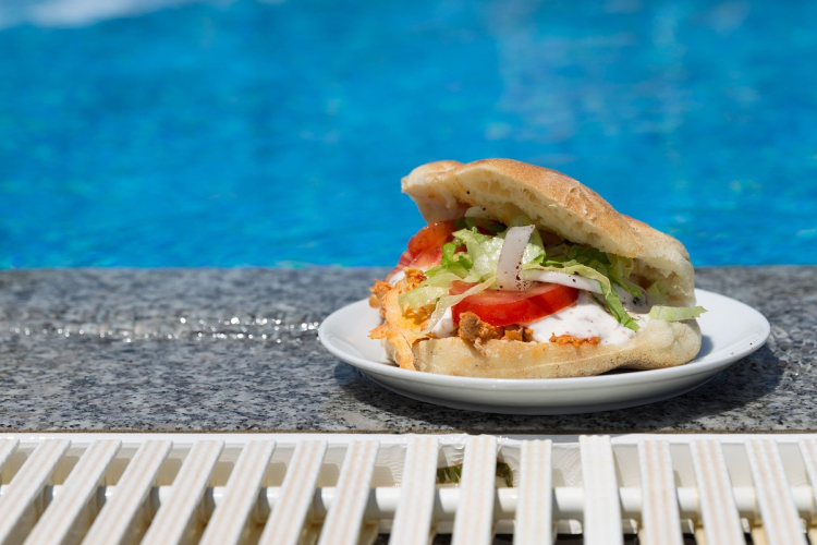 Strandkaják, bicikli és tüdőpumpa