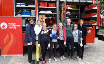 Segítségnyújtásból versengtek