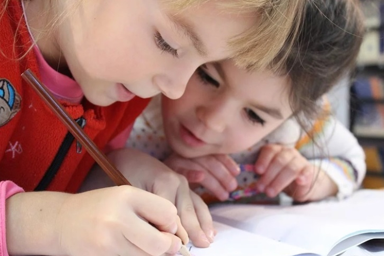 Internetes hittanversenyen vettek részt a diákok 