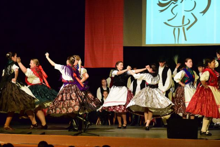 Várja a szavazatokat a Pántlika Néptánc Együttes