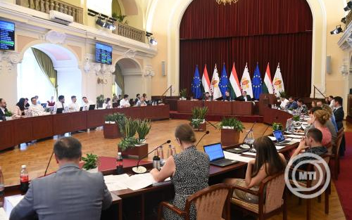 Hitelt kell felvennie a Fővárosnak