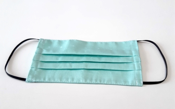 Pincehelyen is osztanak maszkokat