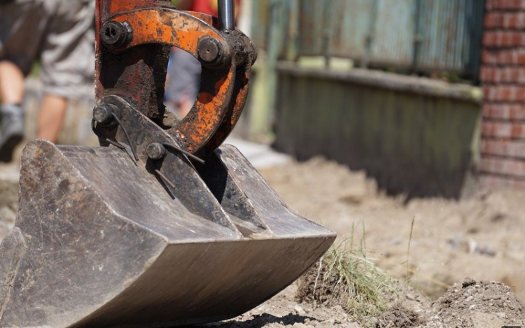 Több mint ezer méter járda épült az adóból