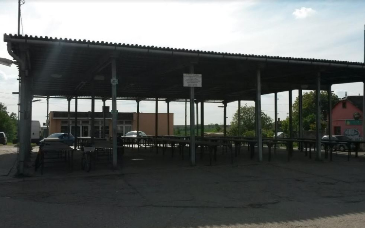 Viszlát, régi piactér!