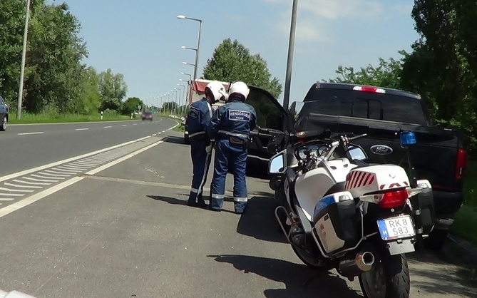 Három megye rendőrei tartottak közlekedési akciót