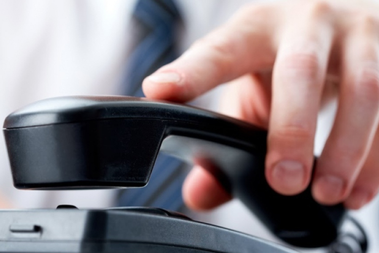 Figyelem! Ne dőljön be a telefonos csalóknak!