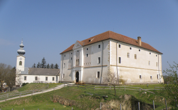 Befejeződött az ozorai vár külső falának feltárása