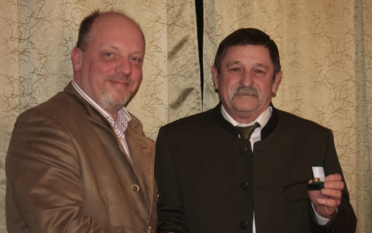 Neumann Péter kapta a Gyulaj Zrt-ért aranygyűrűt 2018-ban