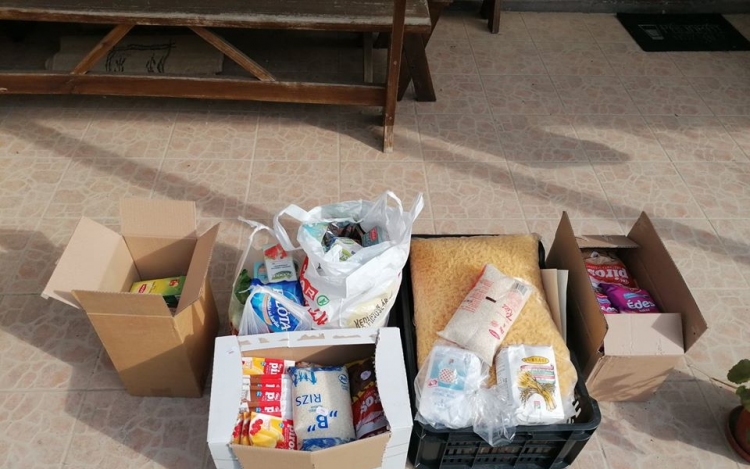 Tartós élelmiszereket gyűjtenek Iregszemcsén