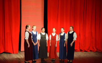 Tamási énekegyüttes is bejutott a Cinegemadár döntőjébe