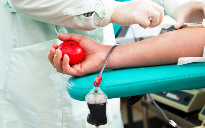 Nyaranta csökken a véradók száma