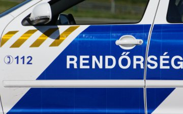 Az utcán hagyta helyben a rokonát a férfi