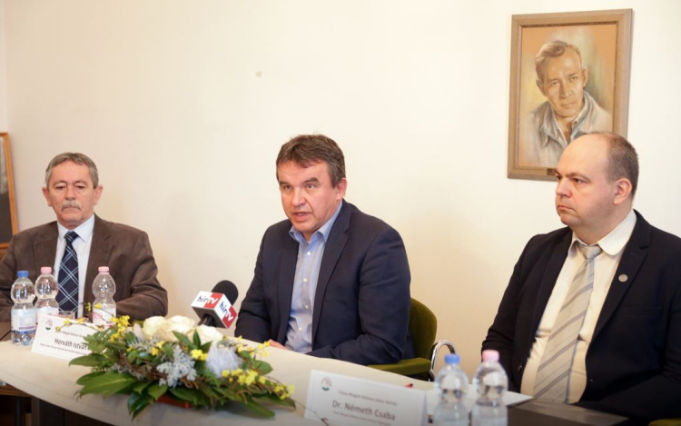 Új szülészeti-nőgyógyászati osztály épül Szekszárdon