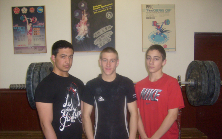 Három arany, három ezüst