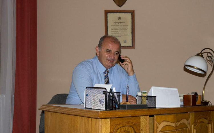 Lemondott Törő Péter, Szakály polgármestere 