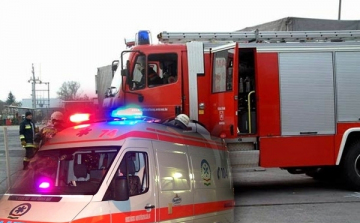 Huszonegy alkalommal vonultak a tűzoltók Tolna megyében a hosszú hétvégén 