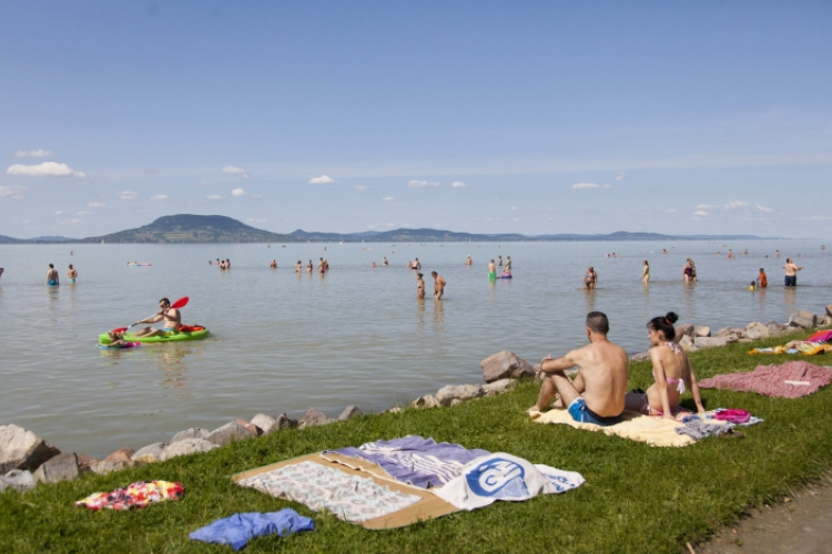 Büntetőeljárás indult egy 2 és fél éves kislány vízbe fulladása miatt 