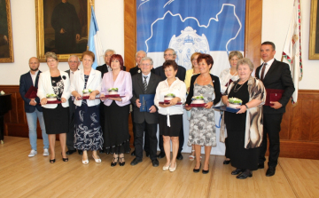 Kitüntették Bencsicsné Tóth Krisztinát és Gergics Józsefnét