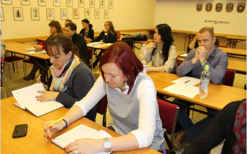 Áldozatsegítő szakmai értekezlet Tolnában