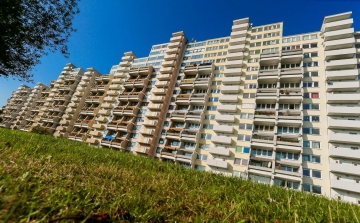 Kiürítenek egy több mint 400 lakásos épületet Dortmundban