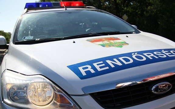 Lopás Simontornyán