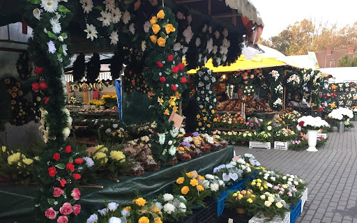 A koszorú-, virág- és ajándékkereskedőket ellenőrzik