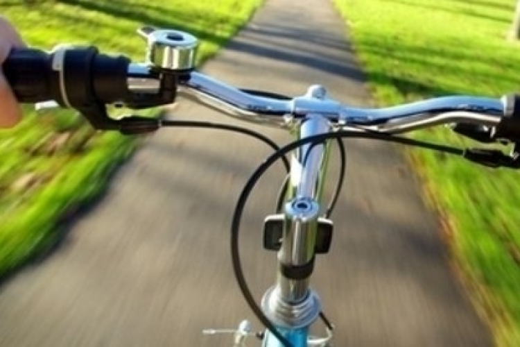 Tamási kerékpárosok és gyalogosok, figyelem!