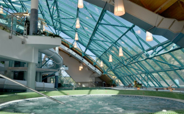 Vizsgálta a fürdőket a Népegészségügyi Főosztály