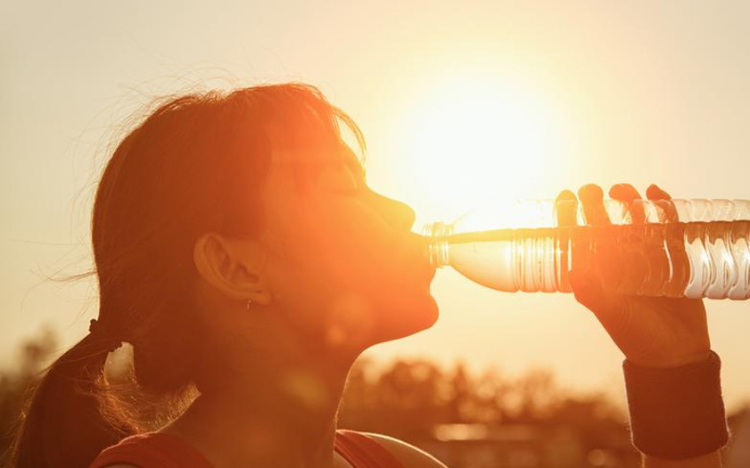 Életbe lépett a másodfokú hőségriasztás
