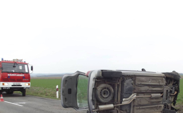Közlekedési balesethez riasztották a tamási tűzoltókat