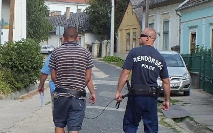 Elfogtak egy betörőt Tamásiban