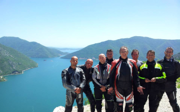 1800 kilométer kétkeréken