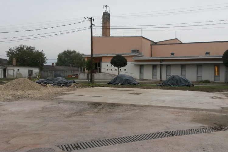 Lebontották a régi tűzoltó laktanyát