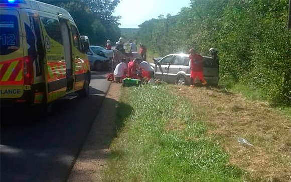 Hárman meghaltak a Tamási térségében történt balesetben