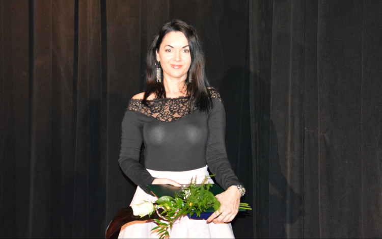 Dr. Várady János-díjat kapott Szabadosné Vastag Edina